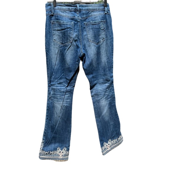Laurie Felt Women’s Embroidered Bootcut Jeans 30” Waist - Picture 6 of 14